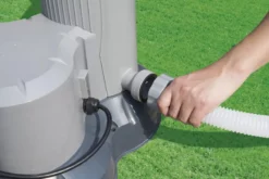 Bestway Solar Mat - Tot 8m3 -Intex VERKAUF 1267 1900 solar mat aan adapter