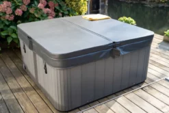 W'eau Spa Cover 215 X 215 Cm - Radius 18 Cm 13 W'eau Spa Cover 215 X 215 Cm - Radius 18 Cm -Intex VERKAUF kopie van laj09922 2 1